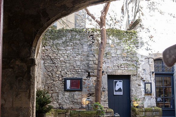 Arles